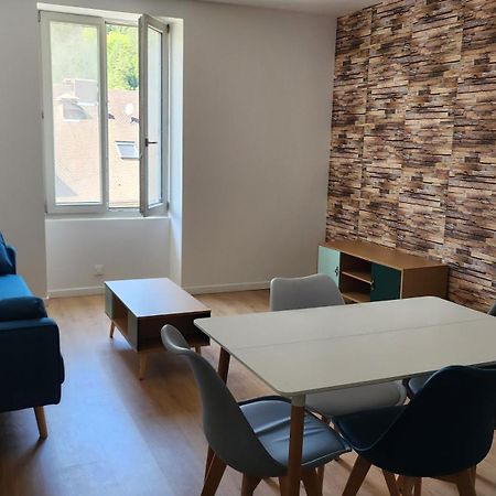 Appartement Tout Confort Vue Sur Les Forts Salins-les-Bains Bagian luar foto