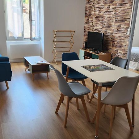 Appartement Tout Confort Vue Sur Les Forts Salins-les-Bains Bagian luar foto